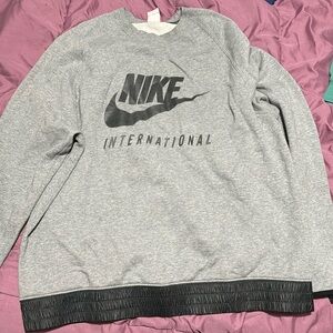 Men’s Nike crewneck excellent condition
